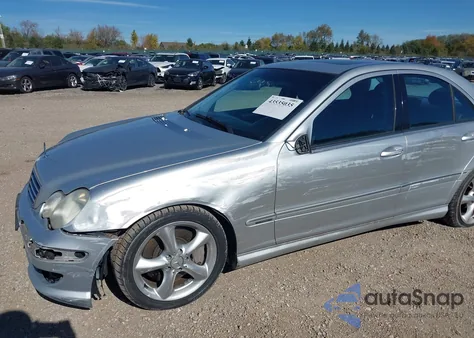 2006 Mercedes-Benz C 230 Sport from USA, damaged, VIN WDBRF52H36F744881